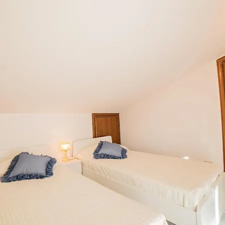 Apartment Eucalipto, Splendido Con Terrazza Panoramica Sulla Campagna Versiliese *